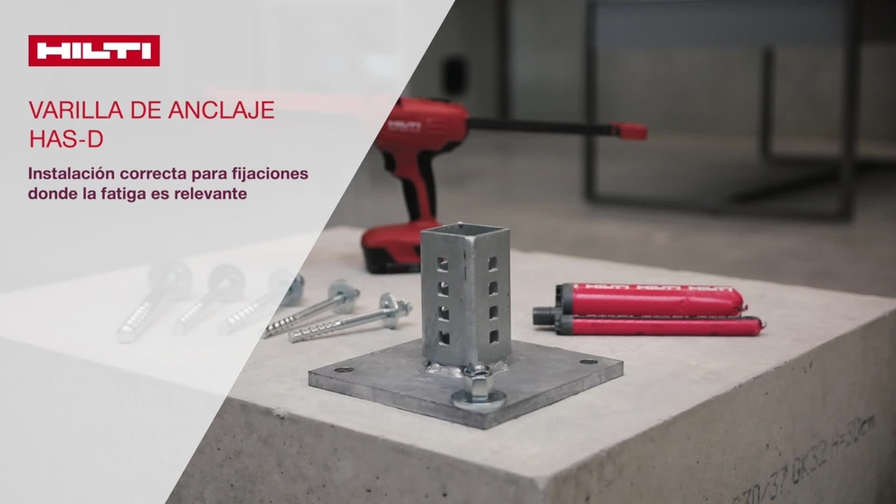 La varilla HAS-D debe instalarse correctamente dependiendo del espesor de la placa base. La profundidad de empotramiento varía según el espesor de la placa base.
