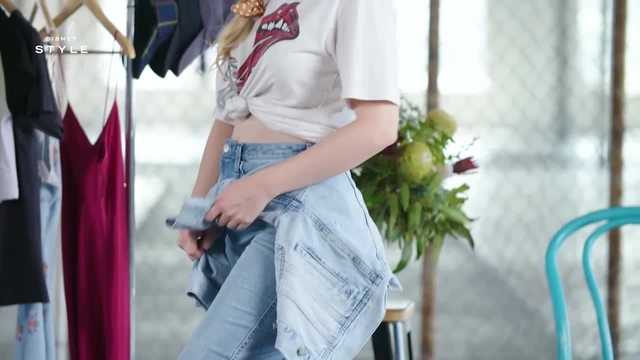 Captain Marvel Brings Back Some Super Cool 90s Fashion Fashion