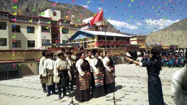 Tibetans Forced to Sing Songs Praising China’s Communist Party