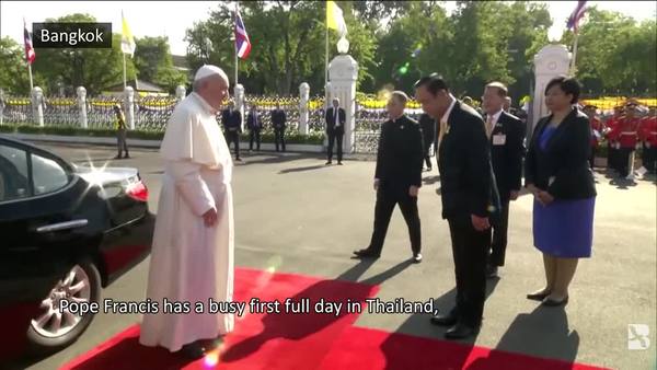 Pope Francis Meets Thai Leaders, Holds Mass at Bangkok Stadium 