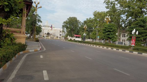 Empty Streets in Lao Capital After Authorities Impose a COVID-19 Lockdown