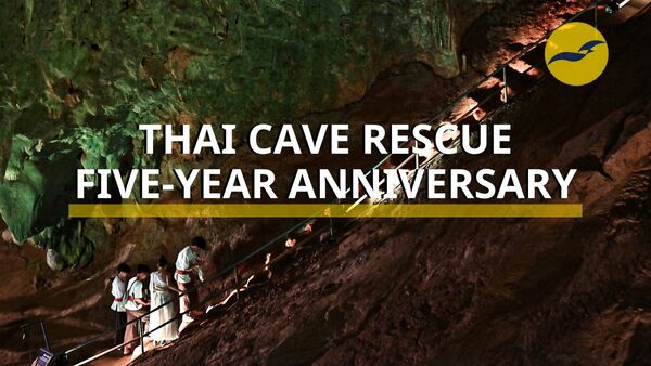 What happened to the football team rescued from the flooded  cave in Thailand?