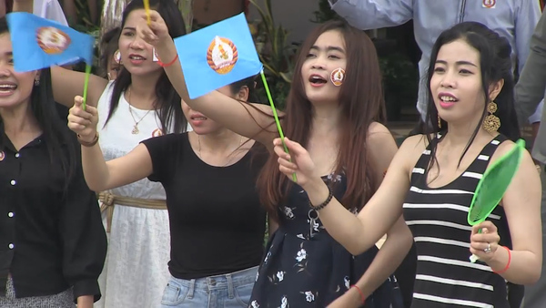 Mass Rallies in Phnom Penh Ahead of Sunday’s Vote