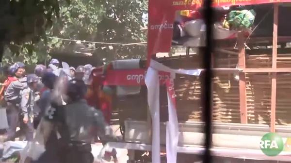 Myanmar Police Clash With Student Protesters
