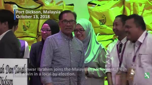 Anwar Ibrahim Returns to Malaysian Parliament