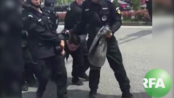 Demonstration Against Zhejiang Incinerator Plant Turns Violent