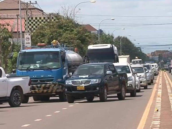 Long lines for gas as Laos struggles with growing fuel crisis