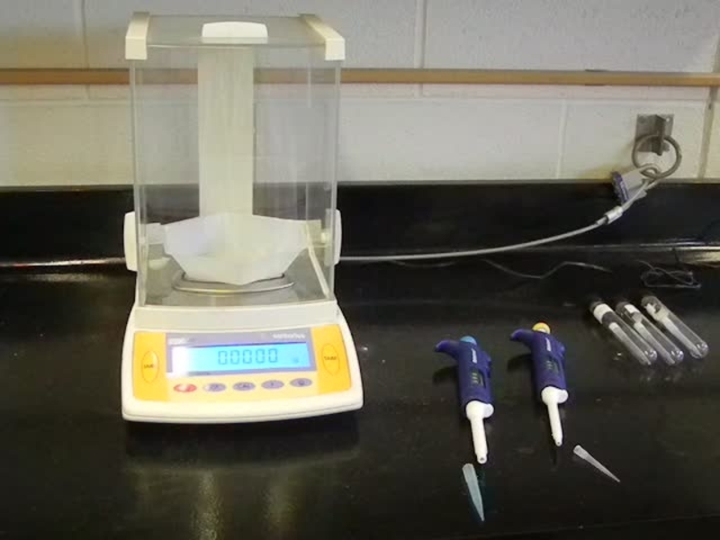 How to Use a Micro Pipette Correct Analytical Technique (Recorded by