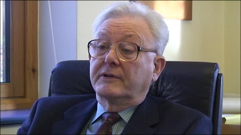 Thumbnail for Sir Peter Mansfield talks about the development of MRI