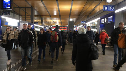 Wo Fahrt Mein Zug Am Basler Bahnhof Sbb Fielen Alle Anzeigen