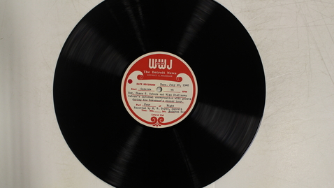 Thumbnail for Gov. Chase S. Osborn and Miss Stellanova Osborn's informal conversation with
            guests during the Governor's dinner hour, disc 4: [Side 2]