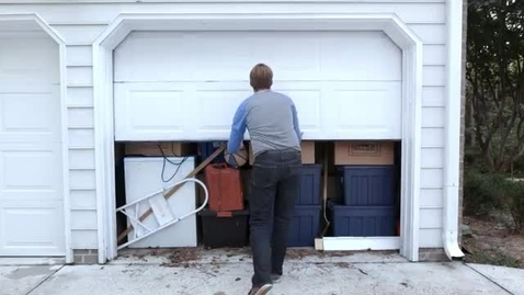 Thumbnail for Clean your database with IBM Optim Archive, as easily as you clean your garage