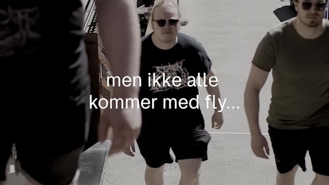 Thumbnail for Féleth ankommer Oslo fra Alta, uten vokalist og gitarist.