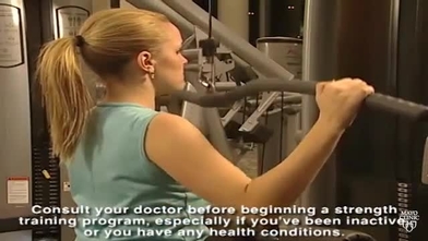 Video: Lat pull-down with weight machine - Mayo Clinic