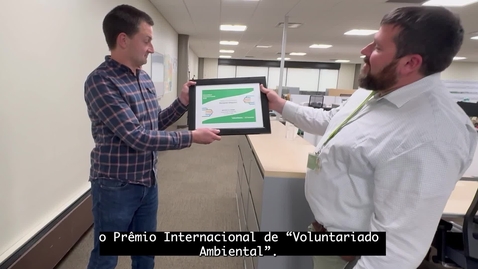 Thumbnail for Benjamin Shepard, da Avangrid, recebe o Prêmio Internacional de Voluntariado na categoria Meio Ambiente