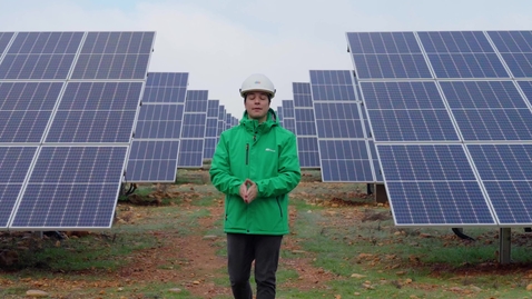 Miniatura para ASÍ FUNCIONA EL 𝐀𝐋𝐌𝐀𝐂𝐄𝐍𝐀𝐌𝐈𝐄𝐍𝐓𝐎 DE LA ENERGÍA CON BATERÍAS Y BOMBEO HIDROELÉCTRICO