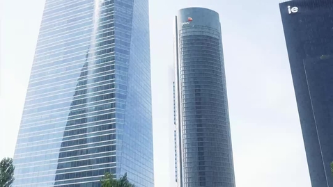 Miniatura para ¿Sabes qué hay debajo de las Cuatro Torres de Madrid?