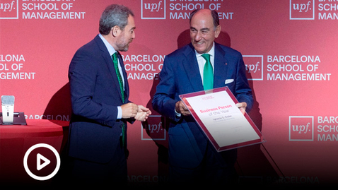 Miniatura para Business Person of the Year: Ignacio Galán, galardonado por su liderazgo con valores