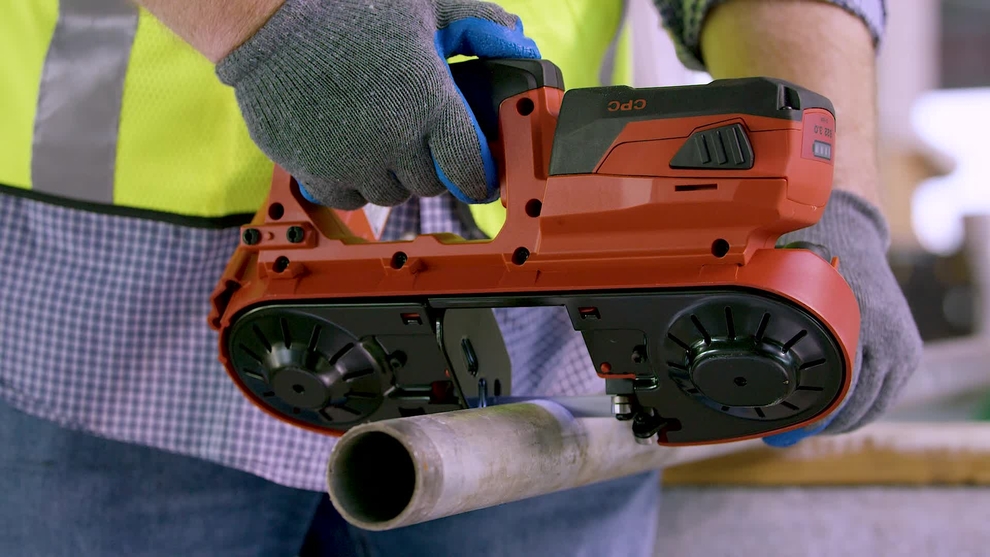 Product video of Hilti's band saw SB 4-A22