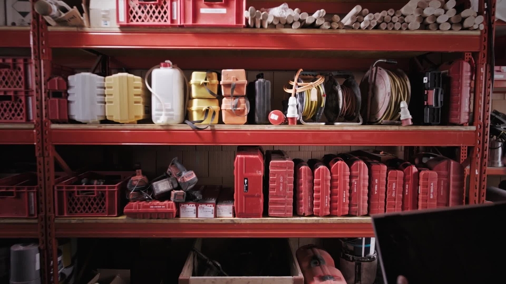 Image alt text (optional)