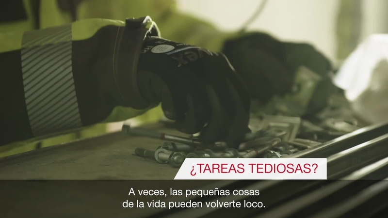 02 vídeo promocional del anclaje del carril y el anclaje de tornillo HUS3-PL 6 como parte del lanzamiento de sistemas de instalación de próxima generación.