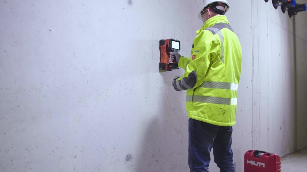 PS 300, the new Ferroscan with instant rebar visualization for onsite hit prevention
