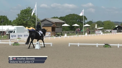 Heather Bennett & Dolorees Van Cartier CF