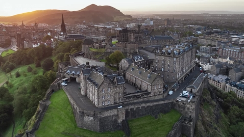 Thumbnail for entry Edinburgh Castle hosts graduation celebrations 2021