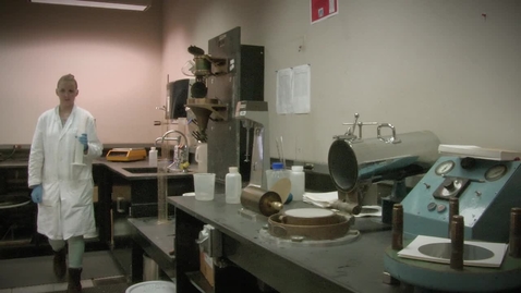 Thumbnail for MLDR6701_Handsheet_Making_lab.mp4