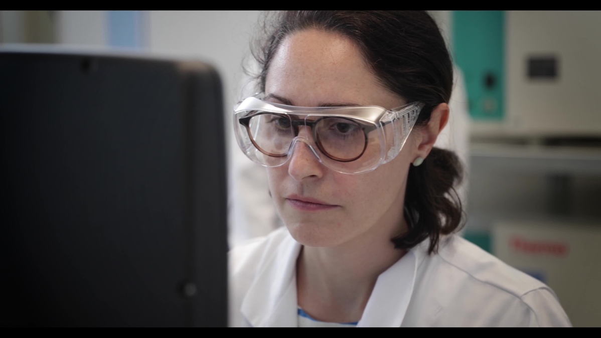 scientist-looking-at-a-screen