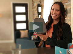 KESIMPTA_CANDICE_TRAVEL_12_FINAL_HI RES