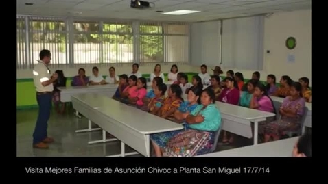Miniatura para Visita de beneficiarias del Programa Mejores Familias, San Juan Sacatepéquez a Planta San Miguel