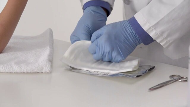 MA210L Week 09: How to Apply a Short Arm Splint Using 3M™ Splinting ...
