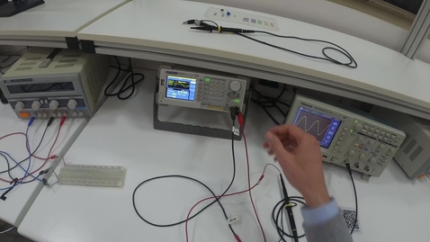 Miniatura para Laboratorio de Electrónica Digital - EPS - Vídeo 6 - Desconexión del generador de señales y del osciloscopio