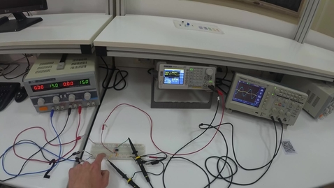 Miniatura para Laboratorio de Electrónica Digital - EPS - Vídeo 12 - Visualización de señales no senoidales