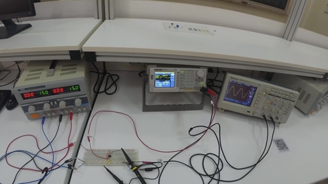 Miniatura para Laboratorio de Electrónica Digital - EPS - Vídeo 13 - Medida del slew-rate del amplificador
