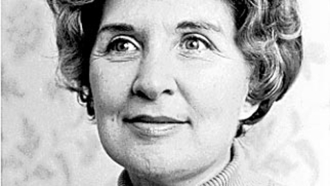 Thumbnail for Oral history interview with Vera Glaser (1916-2008)