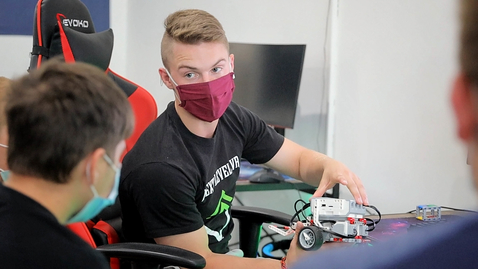 Thumbnail for 4-H helps prepare youth for technology world
