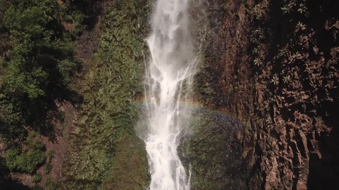 Miniatura para small-waterfall-523