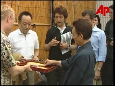 Teaching of traditional arts is revived in Japan