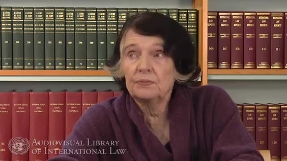 Eileen Denza - Diplomatic and Consular Law — Topical Issues (Part I)