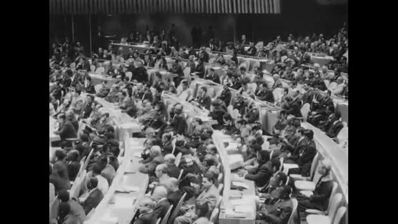 882nd, 883rd Plenary Meetings of General Assembly: 15th Session