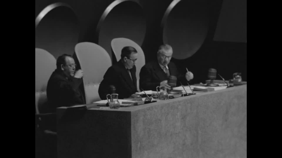 392nd Plenary Meeting of General Assembly: 7th Session 