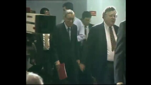 Secretary-General Briefs Press