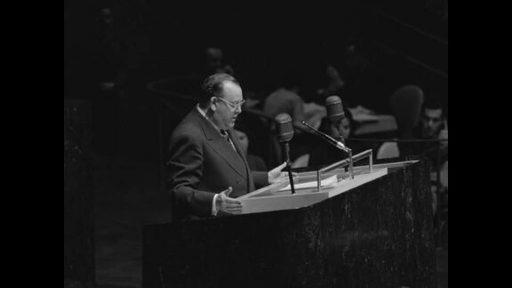 421st Plenary Meeting of General Assembly: 7th Session