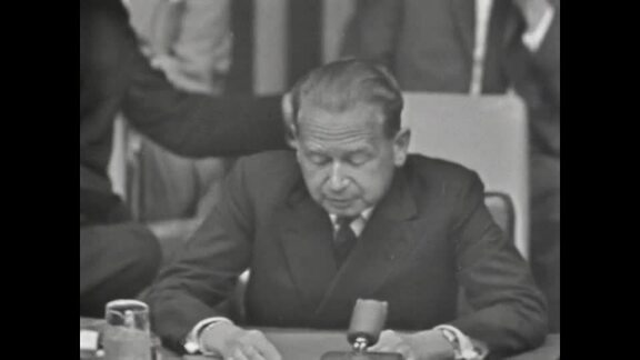 Press Conference by UN Secretary-General Dag Hammarskjöld