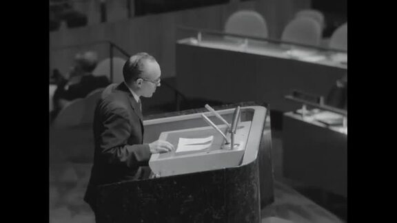 902nd, 903rd Plenary Meetings of General Assembly: 15th Session 