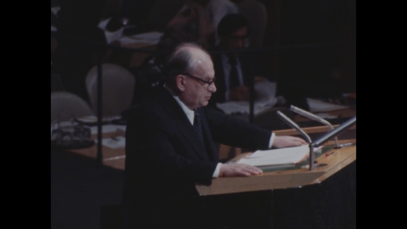 16th Plenary Meetings of General Assembly: 10th Special Session - Part 1