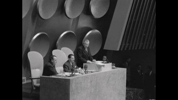 376th Plenary Meeting of General Assembly: 7th Session -  Part 6