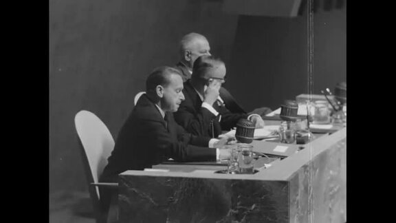 906th Plenary Meeting of General Assembly: 15th Session - Part 1